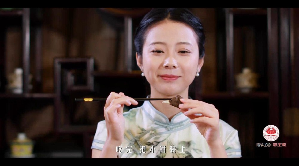 玉脂蟹肉鲜如许，金灿蟹黄香满盈